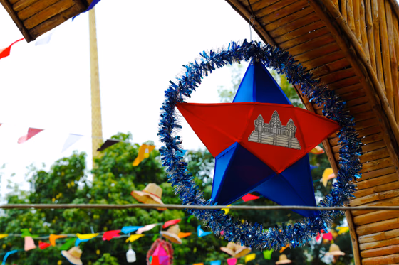 Cambodian Sangkran Star ផ្កាយសង្ក្រាន្ត Lantern Photo